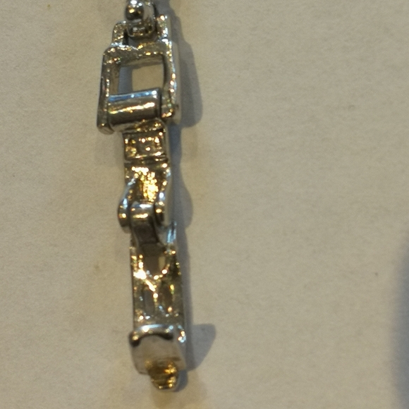 Jewelry - Picture 7 of 16